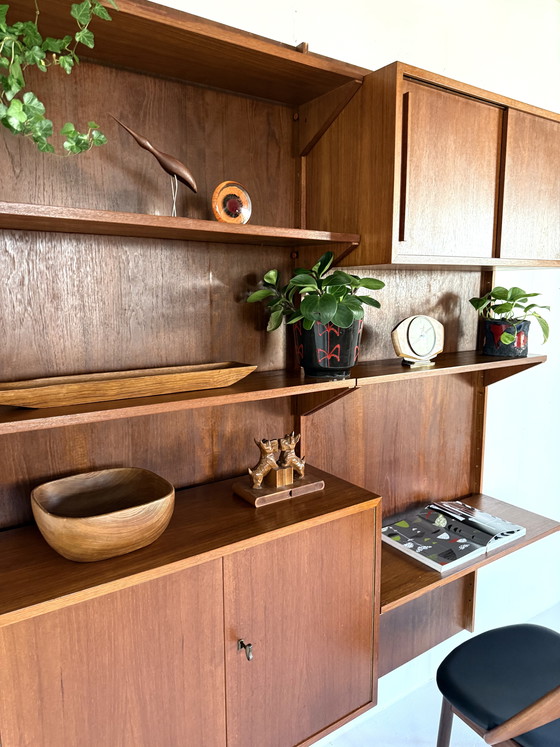 Image 1 of Vintage modulair teakhouten wandsysteem ‘60