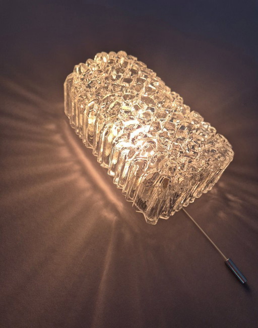 Glashütte Limburg, applique murale en verre glacé avec interrupteur à tirette, lampe vintage des années 1960