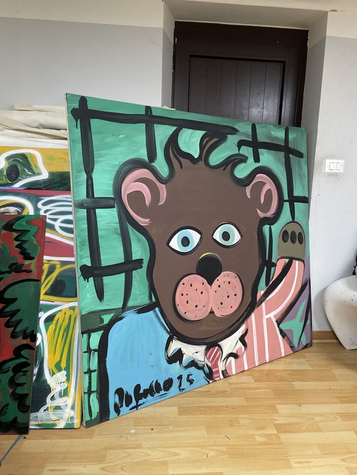 L’orso imprenditore gigante 