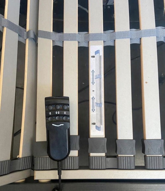 Image 1 of 2 reti a doghe BOSSFLEX 440 regolabili elettricamente Telaio in metallo libero