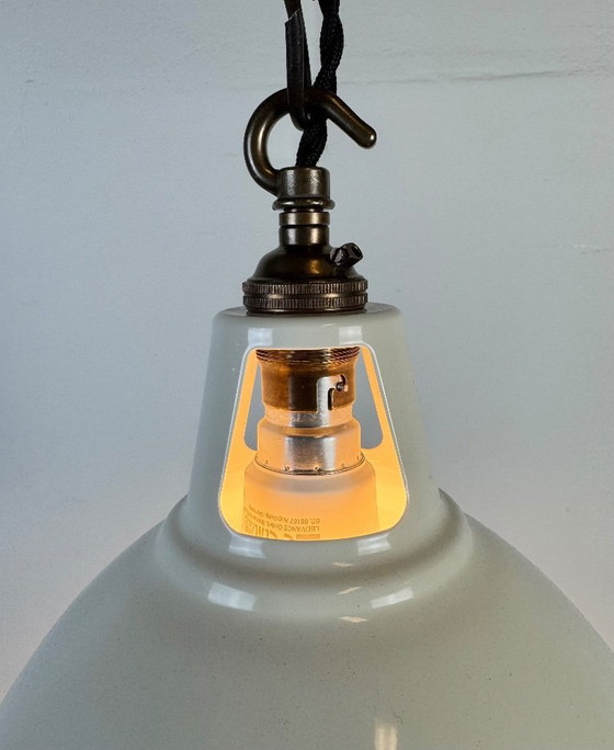 Image 1 of Lampada a sospensione vintage industriale verniciata beige, anni 2000