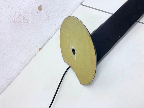 Image 1 of Italiaanse halogeen tafellamp jaren 80 90 design postmodern ruimtetijdperk