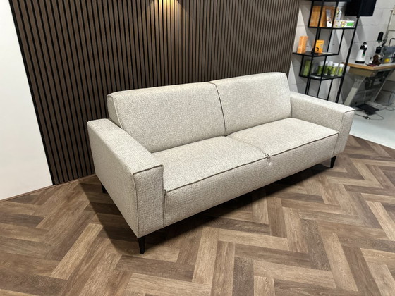 Sofá gris de muestra en perfecto estado, 220x88 cm. – Sitdesign, Sofás de 2 plazas, Textile (photo 4 of 8)