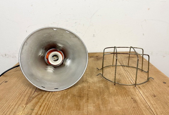 Image 1 of Lampada a sospensione in alluminio grigio industriale, anni '70