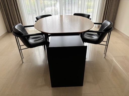 4 black leather Leolux dining chairs Cachucha