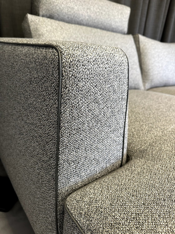 Image 1 of Grijze Christine Kröncke bank met longchair