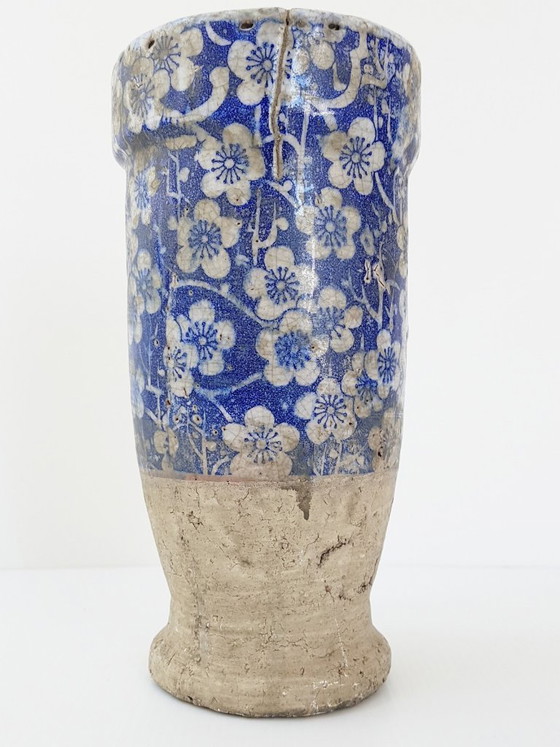 Image 1 of MAGNIFICENT VERY OLD TERRACOTTA CERAMIC VASE WITH BLUE & WHITE FLOWERS