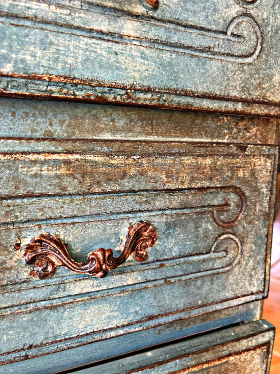 Image 1 of Antieke commode met patina – Toscaanse stijl / charmant huis