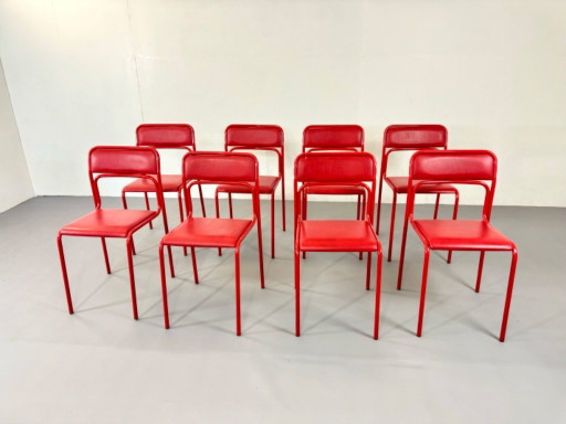8 x Vintage Bauhaus Design Chairs Retro Red