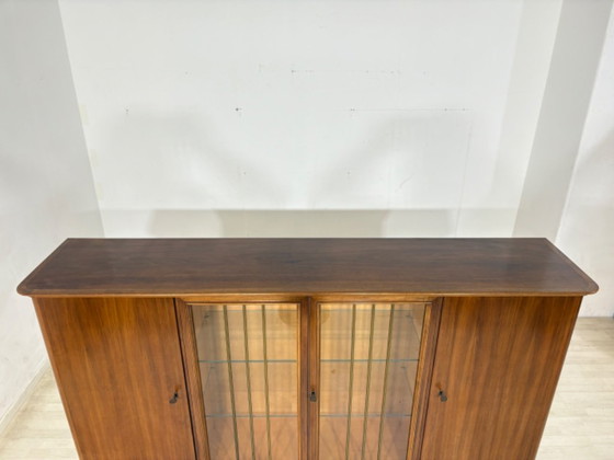 Image 1 of Vitrine haute, buffet, armoire, meuble de salon de style années 50