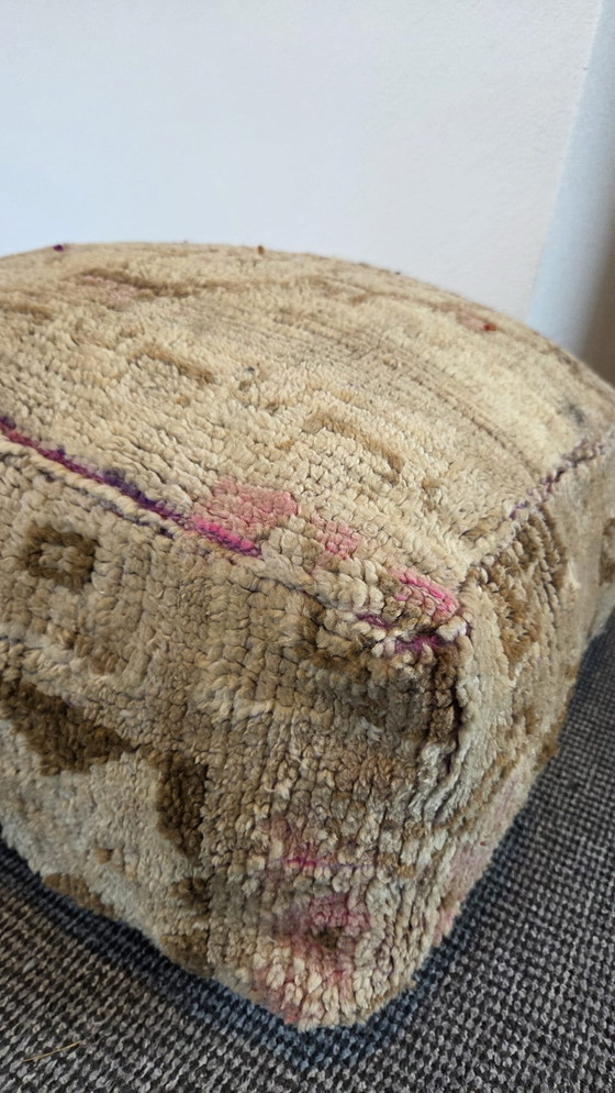 Image 1 of Handgemaakt berber poef, vintage zitkussen