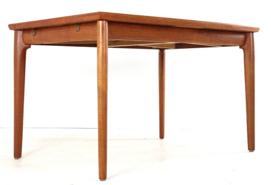 Vintage Danish rectangular extendable teak dining table – Wood (photo 4 of 18)