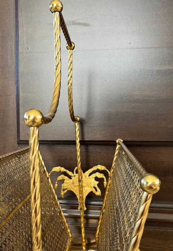 Image 1 of Porte-revues en laiton style Hollywood Regency – lourd et décoratif