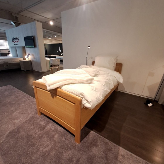 Image 1 of The Linde Brugge bed - 90x200 adjustable