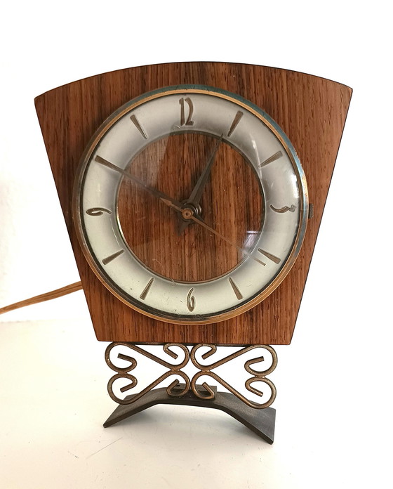 Image 1 of Olivette Fifties Electric Clock