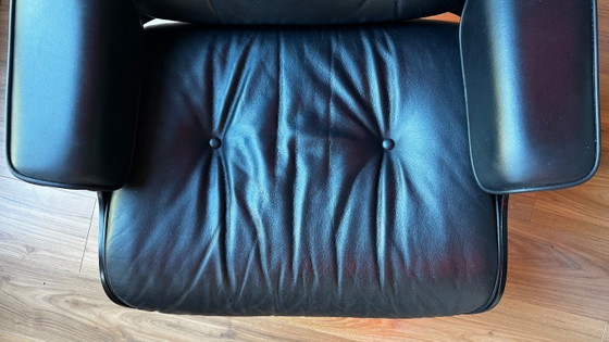 Vitra Charles Eames Lounge Chair + Ottoman Nero Black Ash – Poltrone, Leather, Metal (photo 13 of 15)