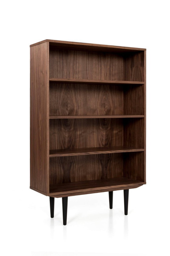 Image 1 of Librería de nogal - R03