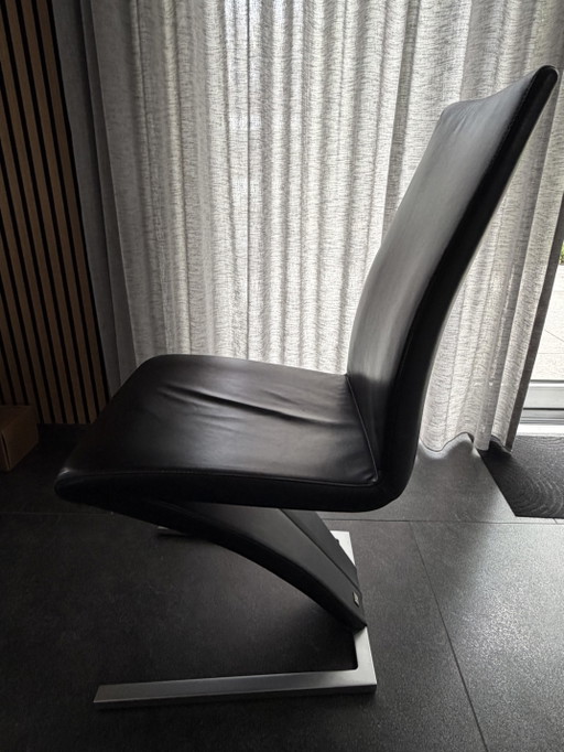 Rolf Benz stoelen, zwart met mat aluminium 