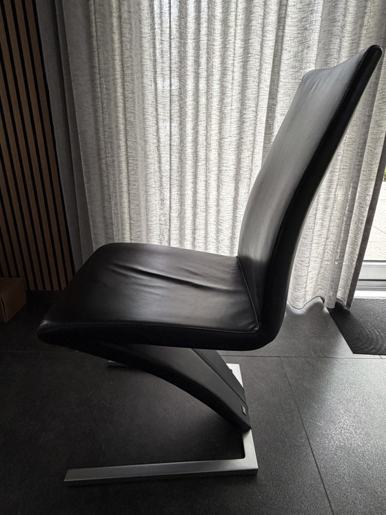 Image 1 of Rolf Benz stoelen, zwart met mat aluminium 