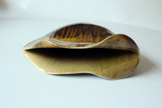 1970s Design Ceramic Vase - Lip-shaped opening (photo 5 of 6)