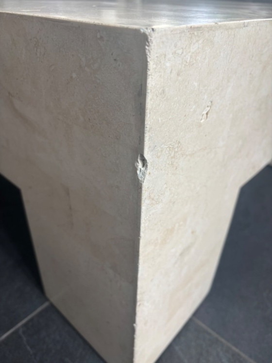 Mactan stenen salontafel – Magnussen Ponte, Stone (photo 3 of 5)