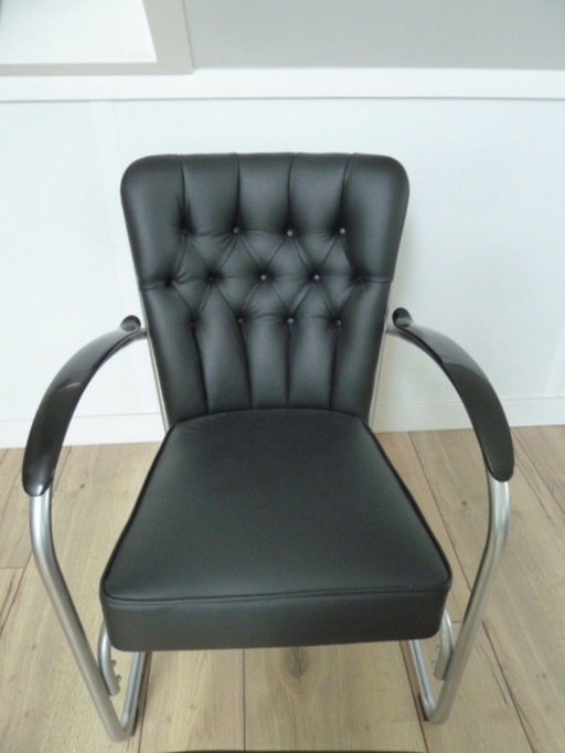 1x fauteuil Gispen 412 EKC met hocker