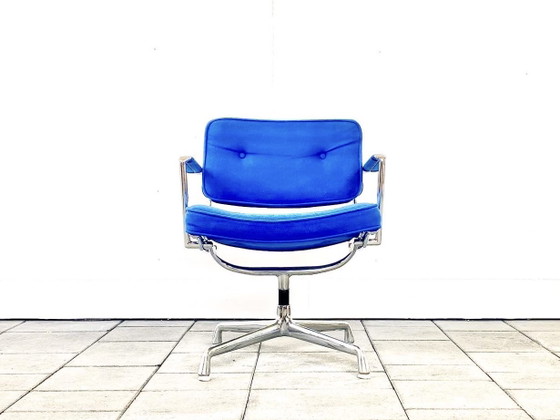 Silla Intermediate Herman Miller de los años 60, diseñada por Charles y Ray Eames – Sillas de conferencia (photo 10 of 10)