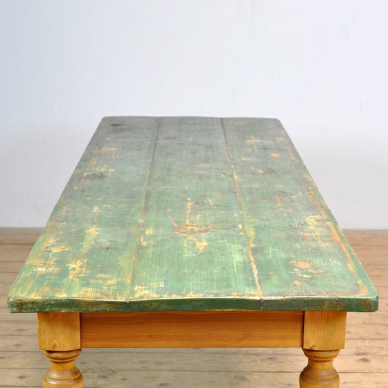 Image 1 of Kieferntisch mit alter Tischplatte