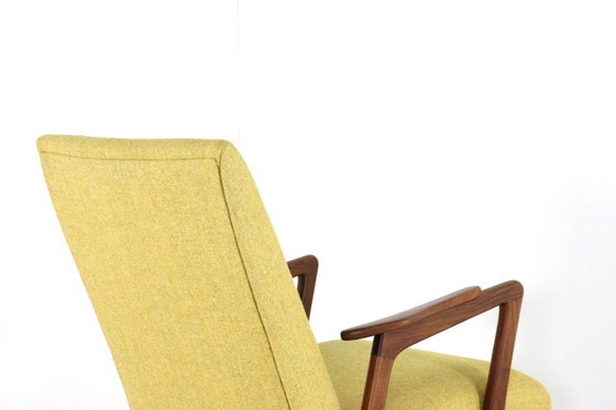 Image 1 of Poltrona vintage 'Hoekschewaard' recentemente rivestita