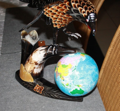 VTG falcon standing on globe Large 38 cm sculpture hand-carved buffalo horn