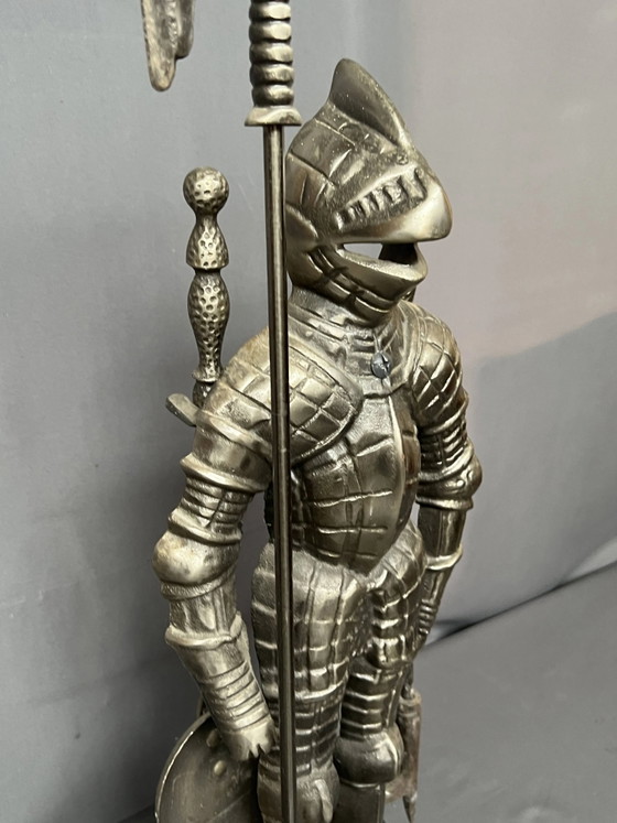 4-teiliges Kamin-Set. – Dekorative Objekte, polished steel, Cast Iron (photo 4 of 6)