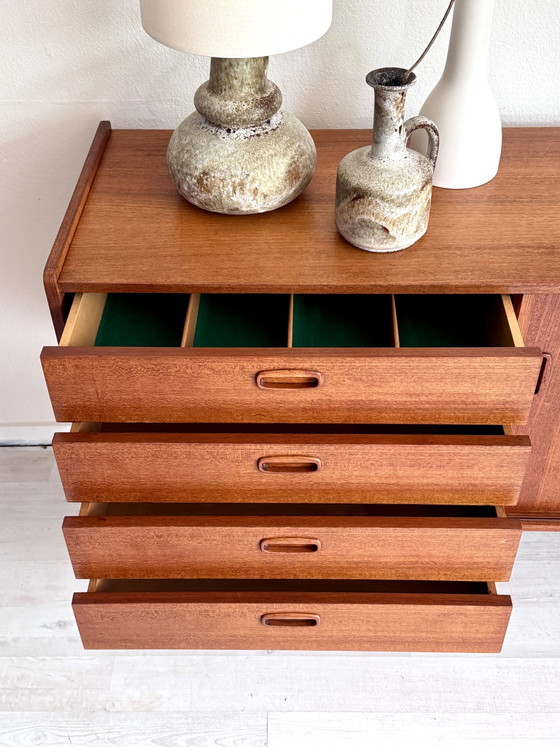 Image 1 of Credenza/cassettiera vintage anni '60 in teak