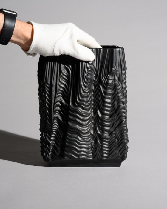 Image 1 of Martin Freyer Rosenthal Bisque Porcelaine Noire "Cascade" Vaas Brutalist Op-Art