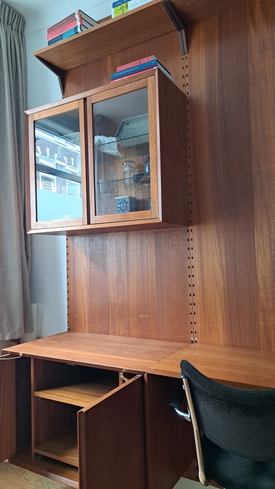 Image 1 of Mobile a parete Poul Cadovian, sistema modulare a parete in legno di teak.