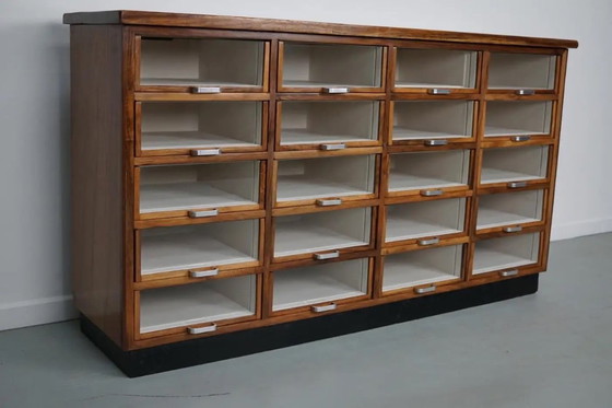 Image 1 of Vetrina/mobiletto da merceria olandese vintage in noce, anni '50