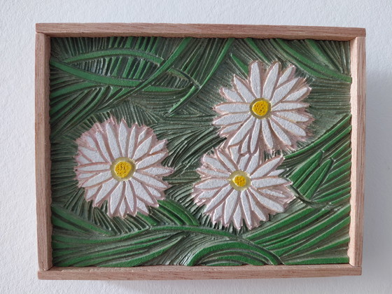 Image 1 of "DAISIES" Gallery Suncorner