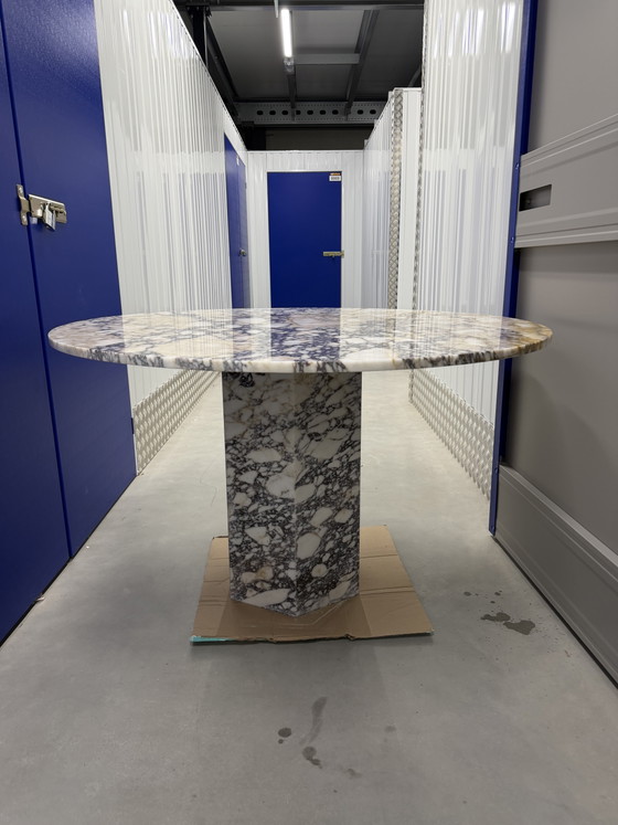 Image 1 of Mesa de comedor de mármol Calacatta Viola