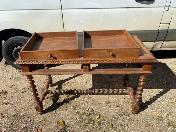 Image 1 of Schreibtisch mit 2 Schubladen im Stil Louis XIII aus Eiche mit gedrehten Beinen 130x65cm