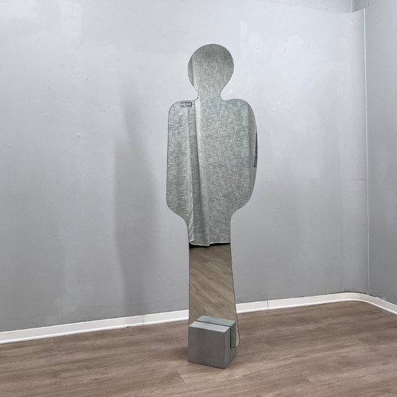 Acerbis "Narciso" Postmodern Silhouette Standing Floor Mirror 1980s – Stone (photo 6 of 14)