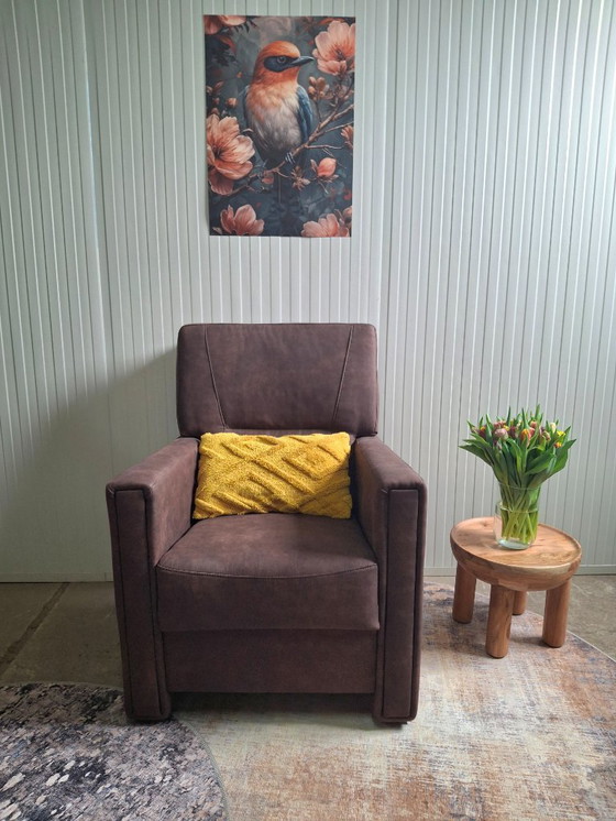 Image 1 of Luxurious leather armchair, new