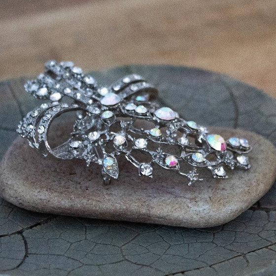 Image 1 of Vintage Aurora Borealis ribbon brooch: Iridescent and transparent rhinestones
