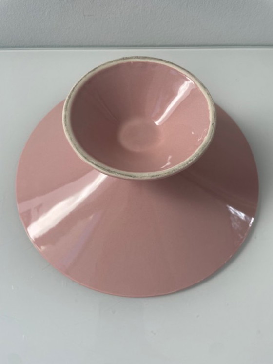 Image 1 of Cuenco moderno de cerámica rosa pastel con pie de 25 cm