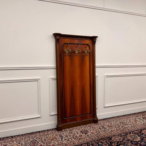Classic Cloakroom Coat Rack