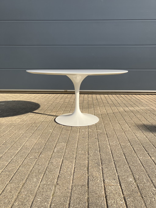 Originele Ronde Knoll Tulip Eettafel (137cm) Wit Laminaat in Topstaat!