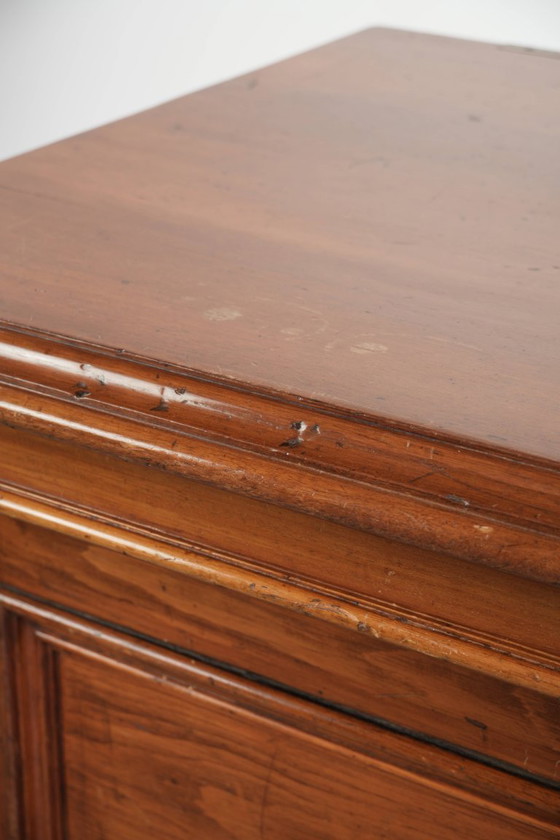 Image 1 of Large antique English shop counter/fabric counter from the 19th century with a luxurious appearance and brass rulers in the top.