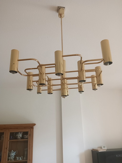 Lámpara de araña vintage de latón de los años cincuenta