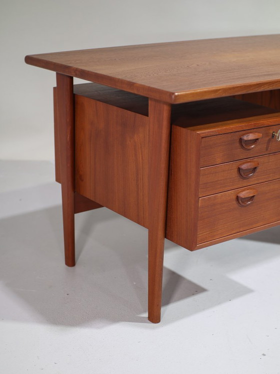 Image 1 of Bureau Kai Kristiansen FM60 in teak vintage design Deens