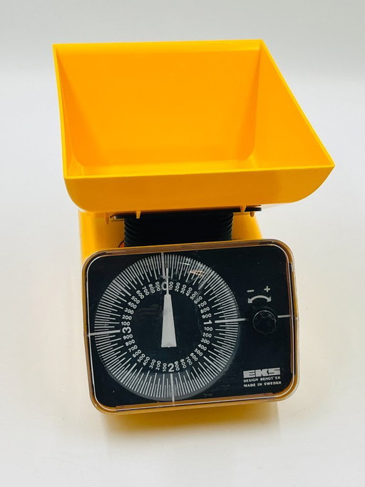 EKS Bengt Ek kitchen scale, saffron yellow, Swedish design