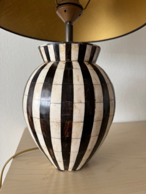 Lampe en bois (mosaïque) avec abat-jour en lin.