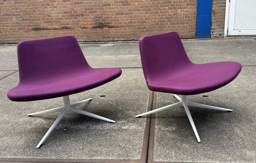 2x Hay Ray swivel lounge fauteuils